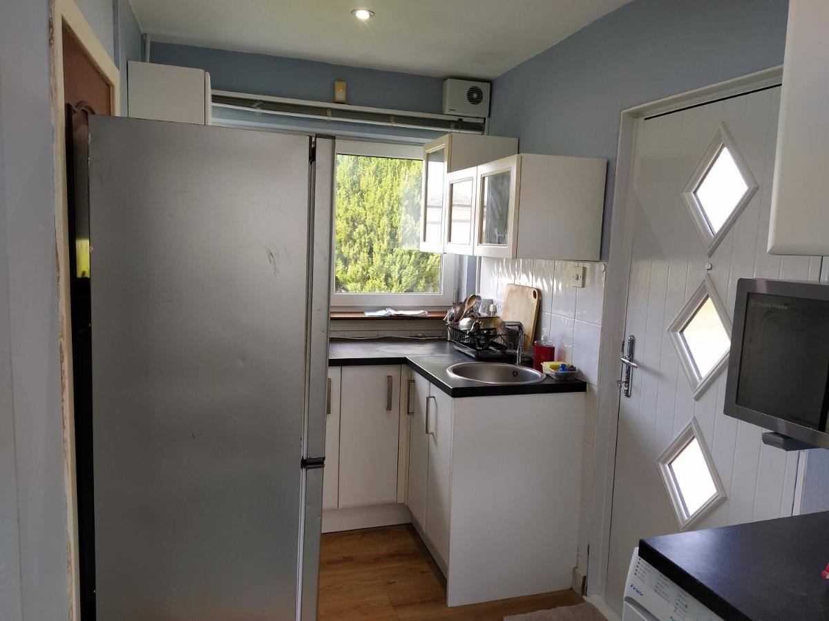 Self Catering Studio Flat Apartment เอดินบะระ ภายนอก รูปภาพ