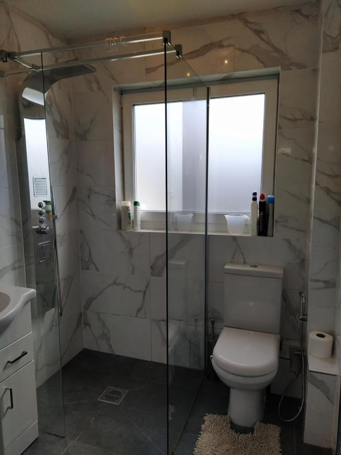 Self Catering Studio Flat Apartment เอดินบะระ ภายนอก รูปภาพ