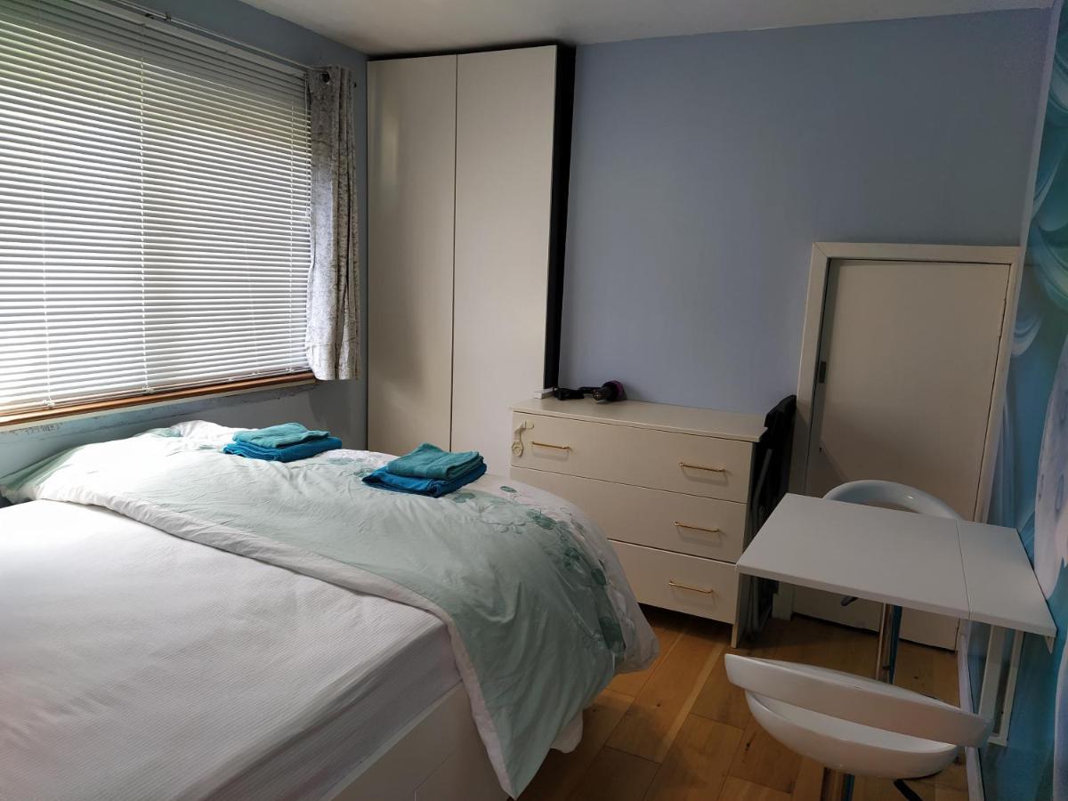 Self Catering Studio Flat Apartment เอดินบะระ ภายนอก รูปภาพ